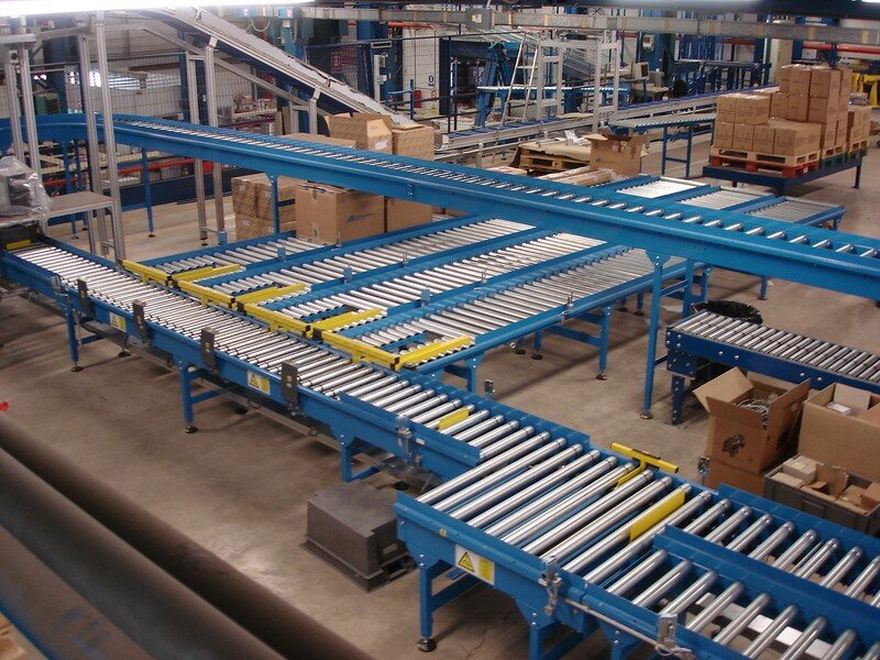 FOOD MANUFACTURER INSTALLS CONVEYOR, IMPROVES WORKING CONDITIONS